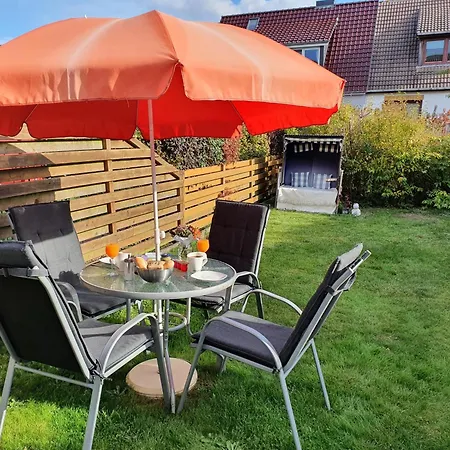 Ferienwohnung-ostseetraum * Kuehlungsborn